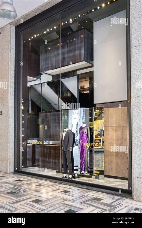 tom ford milano store